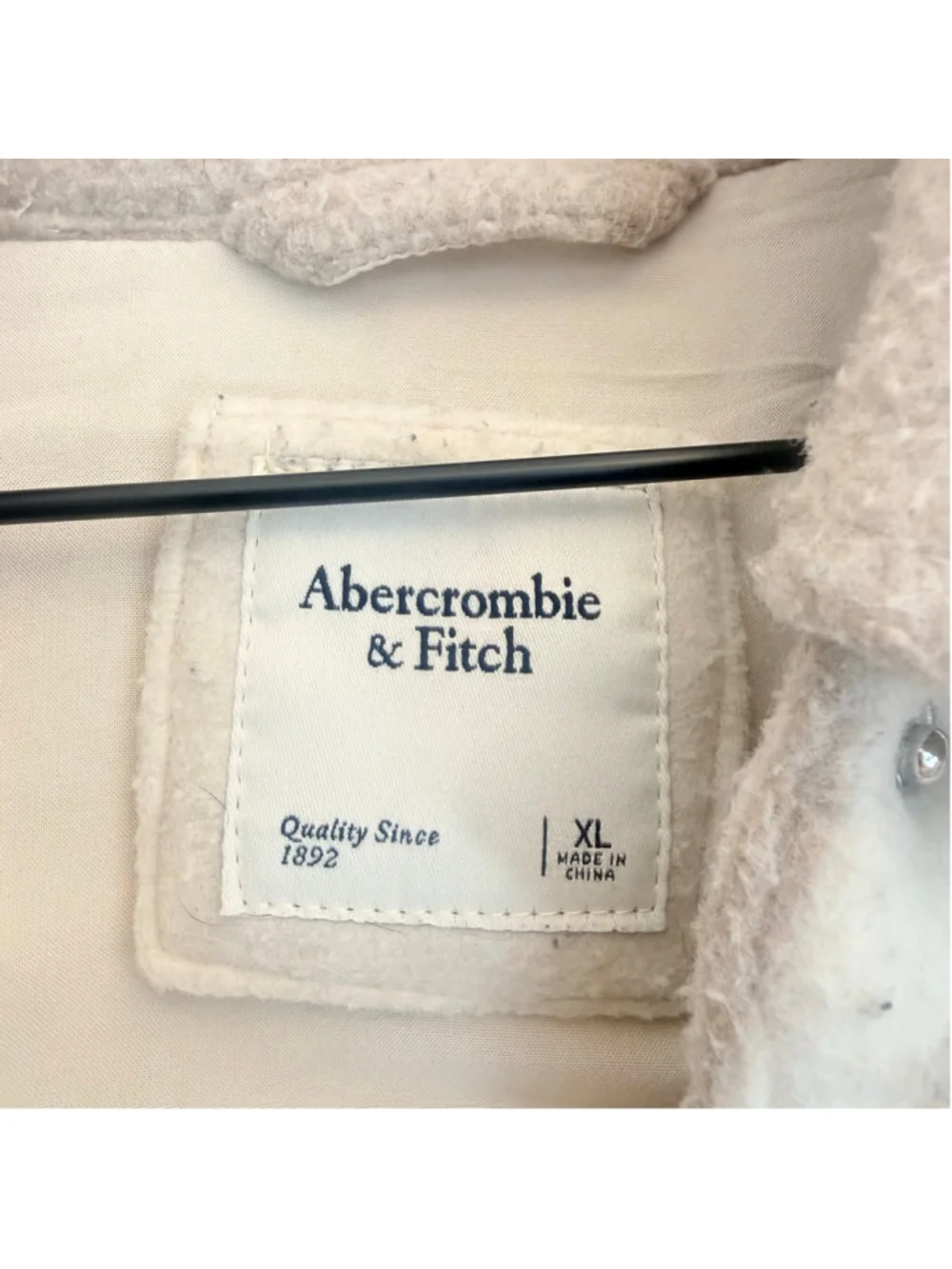 Abercrombie & Fitch Men’s Plaid Gray/Cream Shacket Size XL